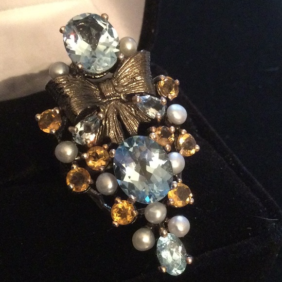 Genuine Blue Topaz Ribbon Ring - Picture 4 of 12